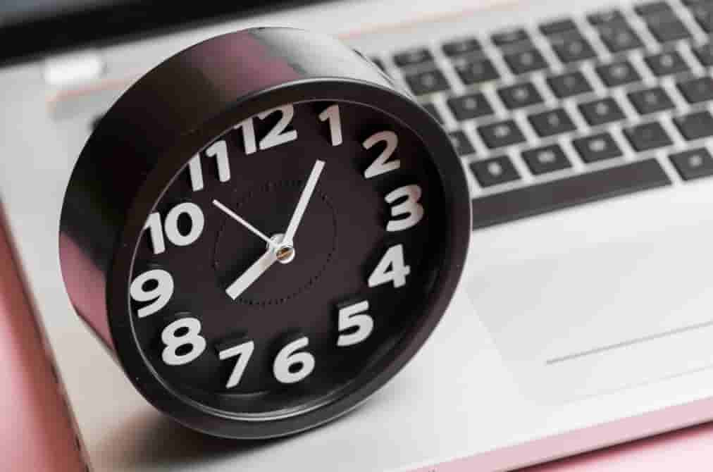 DateTime and Timezones in PHP